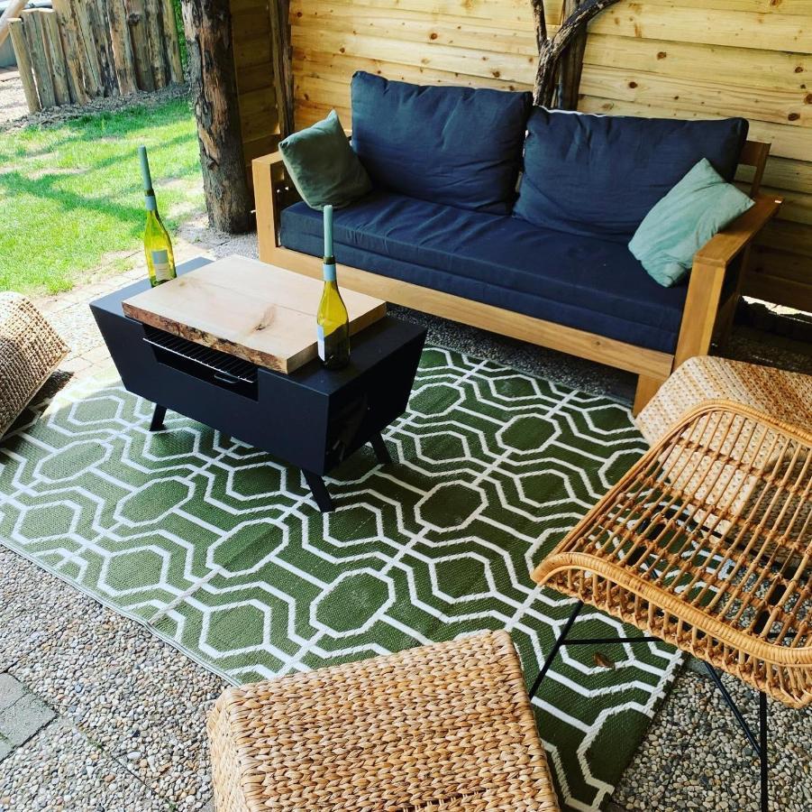 "Zeelandzon" Holiday Home By The Lake With Jacuzzi And Sauna Herkingen Bagian luar foto