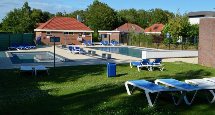 "Zeelandzon" Holiday Home By The Lake With Jacuzzi And Sauna Herkingen Bagian luar foto